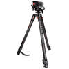 BOG™ DeathGrip Carbon Fiber Tripod erbjuder en stabil och lätt lösning för jägare, med kolfiberben som minskar flex och en patenterad klämma för handsfree stöd.