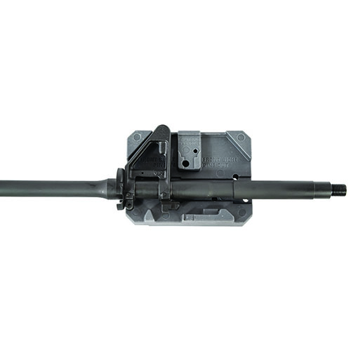 Wheeler AR-15 Bench Block gör det enkelt att montera och demontera din AR-15 med sina praktiska notcher och hål för att säkra delar som pin, detent och fjädrar.