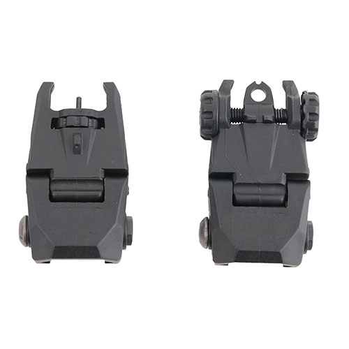 Scout AR-15 Flip-Up Sight Set erbjuder lättviktiga, hållbara sikten med en smidig design, kompatibel med Picatinny rails och en integrerad sekundär siktesfunktion.