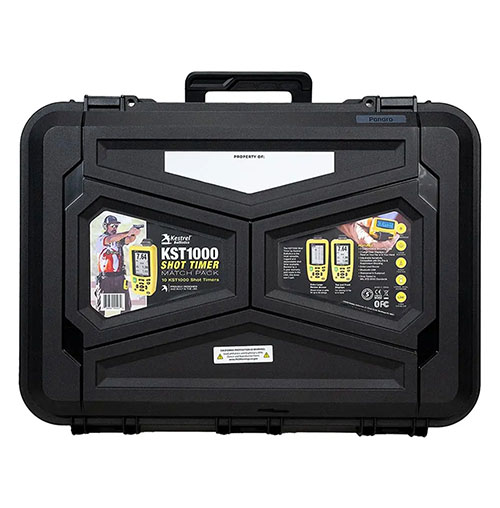 Kestrel KST1000 Shot Timer Match Pack innehåller 10 timers i en robust transportväska, perfekt för träning och tävling med vattentålig och Bluetooth-funktion.