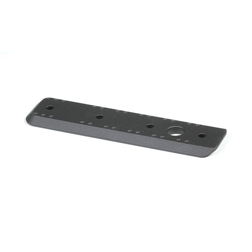 MDT Arca Swiss Rails i aluminium med hårdanodisering ger oändlig justering av Arca-tillbehör, kompatibel med Magpul MOE och flera gevärschassin.