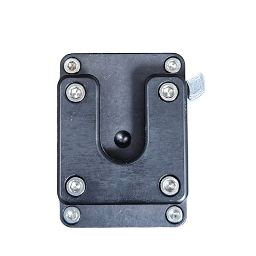 OBI Clamp Lock W/Locking erbjuder säker montering med justerbar spänning, kompatibilitet med MOLLE-system och flexibel orientering för maximal användarvänlighet.