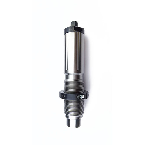TRIEBEL Bench-Rest Neck Die 50 BMG erbjuder exakt axeljustering och precision med utbytbara bushings, perfekt för noggrann omladdning av patroner.
