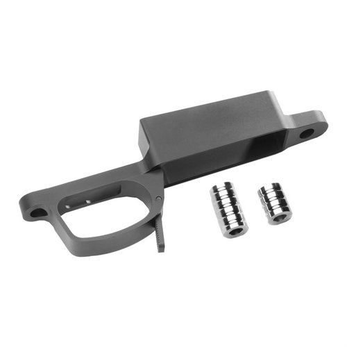 REMINGTON 700 SA M5 BDM Triggerguard i 7075-T6 Billet Aluminum, inkluderar 5-räddningsmagasin, paddelmagasinrelease och CNC-maskinbearbetad svart yta.