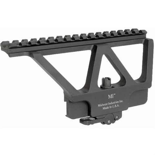 AK-47/74 SCOPE MOUNT från MIDWEST INDUSTRIES erbjuder en låg profil, ADM auto lock system för enkel justering och är tillverkad i USA av högkvalitativt 6061 aluminium.