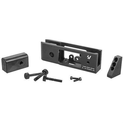 AR Trigger Hammer Jig från Strike Industries möjliggör test av avtryckare innan installation, med exakt passform och utrymme för justeringar utan att ta bort den.