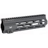 HK 416 Free-Float M-LOK handguard i hållbart aluminium, erbjuder M-LOK fästen, finns i 9" och 13.5", och är helt tillverkad i USA.