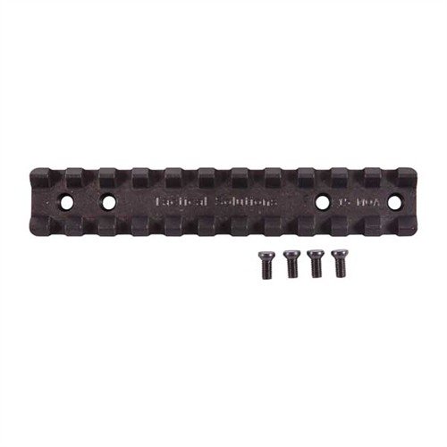RUGER® 10/22® Picatinny Scope Mount i lätt 6061 T6 aluminium, anodiserad för hållbarhet, med 15 MOA bas för optimal justering vid långdistansskytte.