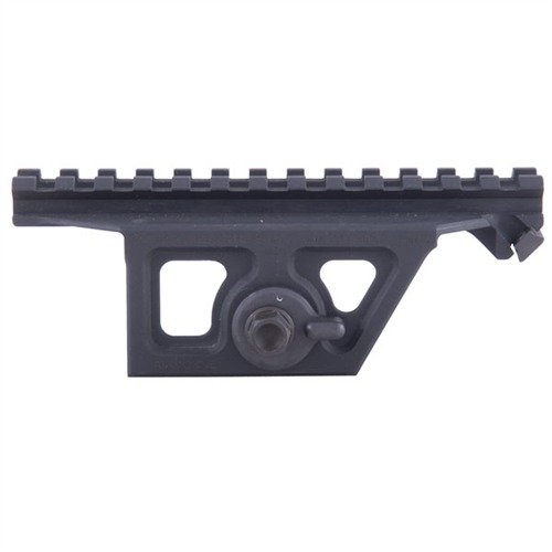 M14/M1A Tactical Scope Mount ger maximal stöd med låg vikt, trepunktsdesign för stabil montering och öppen siktskanal för tydlig sikt. Finns i stål, aluminium och Airborne.