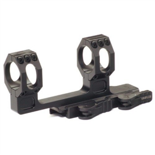 RECON H Quick Detach Scope Mounts erbjuder en robust och lättanvänd plattform för att montera optik på AR-15, med en extra hög 2" cantilever och QD Auto Lock.