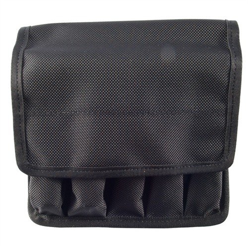 Säker och platsbesparande bärning av reservmagasin med hållbara Cordura® nylonpåsar, 90° vinkel för snabb åtkomst och överlägsen magbevarande.