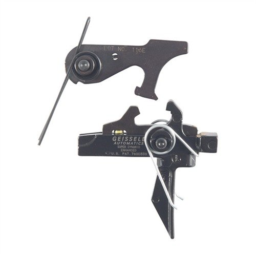Geissele SD-E Trigger erbjuder en förbättrad tvåstegsdesign med en platt avtryckare för ökad kontroll och precision, samtidigt som den är robust och pålitlig.