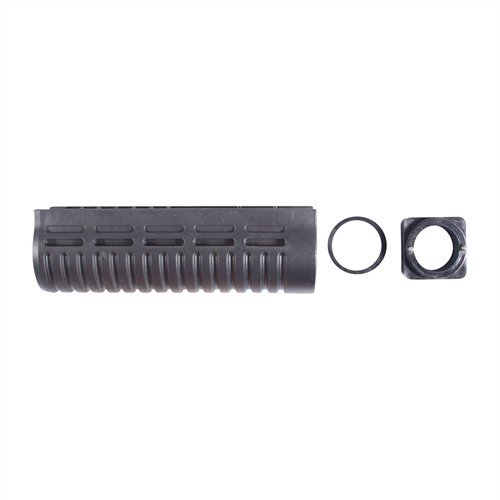 Robust och stöttålig polymer förend som förbättrar ditt Remington 870 eller Winchester 1200/1300 med ett taktiskt grepp för snabbare hantering och bättre recoil-kontroll.