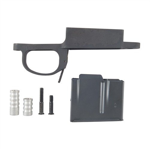 REMINGTON SA 308 5RD BOTTOM METAL erbjuder hög hållbarhet och tillförlitlighet för din jakt eller skytte, perfekt för att förbättra din vapens funktionalitet.