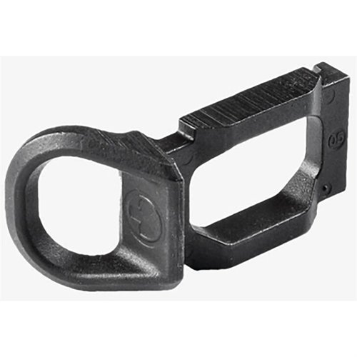MAGPUL REMINGTON 870 SGA Sling Mount ger en säker fästpunkt för sling-system, tillverkad av hållbar polymer och stål för optimal funktionalitet och hållbarhet.