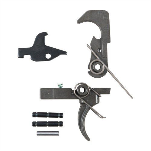AR-15 QMS-triggerset ger en smidigare avtryckarpull och bevarar pålitligheten med militärkomponenter och precision-honade ytor för optimal prestanda.