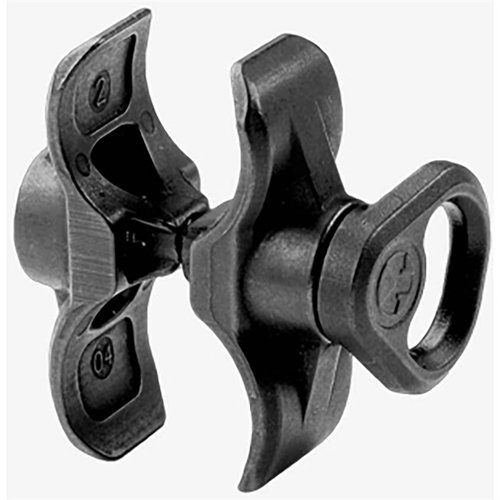 Forward Sling Mount för Mossberg 590A1 erbjuder en robust slingfäste i precisionstål, kompatibel med QD Sling Swivels och clip-in fästen, med slit- och korrosionsbeständighet.
