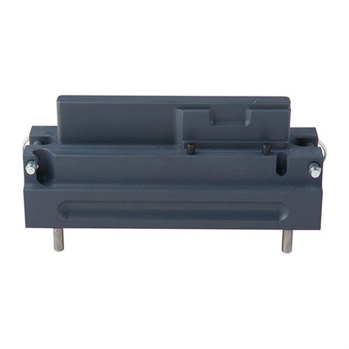 AR-15 UPPER RECEIVER REPAIR BLOCK från PRESENT ARMS INC ger stabilitet och säkerhet vid reparation och montering av din AR-15, perfekt för alla gunsmiths.
