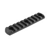 M-LOK Polymer Rail Sections är lätta och hållbara, designade för att fästa Picatinny-tillbehör enkelt på M-LOK-kompatibla handtag och förender.