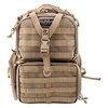 Upptäck TACTICAL RANGE BACKPACK från G.P.S. med flera fack för handeldvapen, ammunition och tillbehör. 🏞️ Perfekt för skjutbanan!