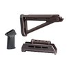 Uppgradera din Kalashnikov med Magpul AK-47 MOE Stock Set som erbjuder ergonomisk design, intern förvaring och M-LOK fästen för bättre kontroll och funktionalitet.