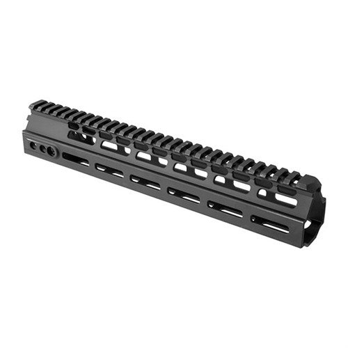 MREX AR 12" M-LOK Rail erbjuder en lätt och hållbar design med utmärkt grepp och flexibilitet för montering av tillbehör, perfekt för din AR.