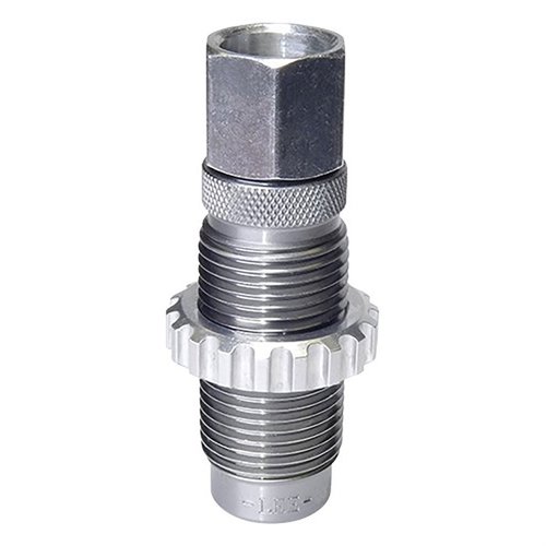 LEE PRECISION POWDER THRU DIE för 45/70 Government möjliggör enkel och exakt påfyllning av pulver direkt i hylsan, vilket sparar tid och ökar precisionen.