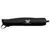 Skydda din kikarsikte med VORTEX OPTICS Sure fit Riflescope Cover. Det hållbara, väder- och vattentåliga skyddet håller kikarsiktet rent från smuts och skräp.