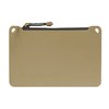 Magpul DAKA Pouch Small är hållbar och vattentålig, perfekt för att organisera verktyg och tillbehör, med YKK AquaGuard® dragkedja och anti-slip yta.