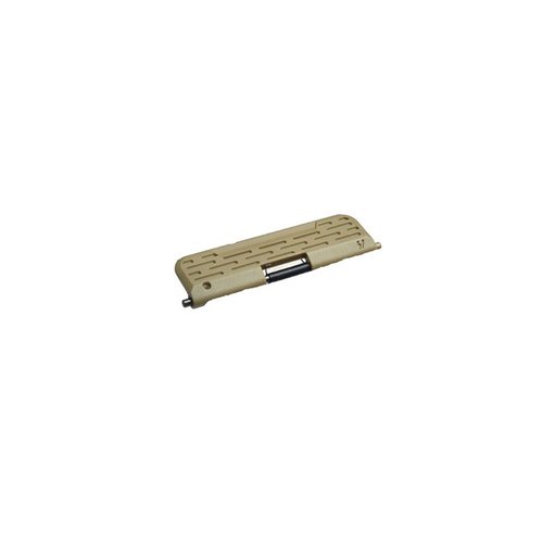 AR-15 Enhanced Ultimate Dust Cover är tillverkad av högdensitetspolymer för ökad hållbarhet och funktionalitet, med justerbar detent för perfekt öppningskraft.