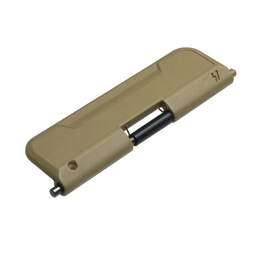 Strike Industries Ultimate Dust Cover gör det enkelt att fästa och ta bort skyddet på 5-10 sekunder, byggt av högdensitetspolymer för ökad hållbarhet och funktionalitet.
