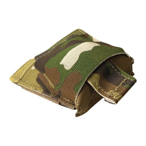 Blue Force Gear Ten-Speed Dump Pouch rymmer upp till 10 AR-15 magasin, rullas ihop till en kompakt ficka och är perfekt för bälte. Hållbar rip-stop nylon.