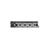 Daniel Defense MFR XS M-LOK handguard erbjuder lättvikt, överlägsen kylning, ergonomi och sju M-LOK fästen för enkel montering av tillbehör.
