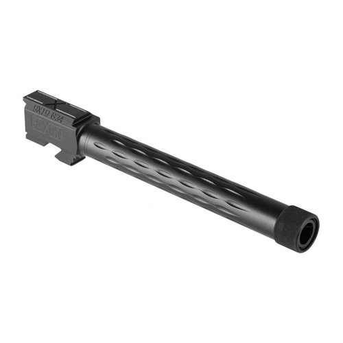 Faxon Flame Match Barrels för Glock® 34 erbjuder ökad styvhet, effektiv värmeavledning och exakt passform, perfekt för tävlingsskytte.