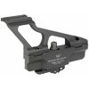 Montera optik säkert på din AK-47 med Midwest Industries AKG2 Side Mount. Tillverkad av hållbar aluminium med en 1-delad design för att bibehålla nollan.