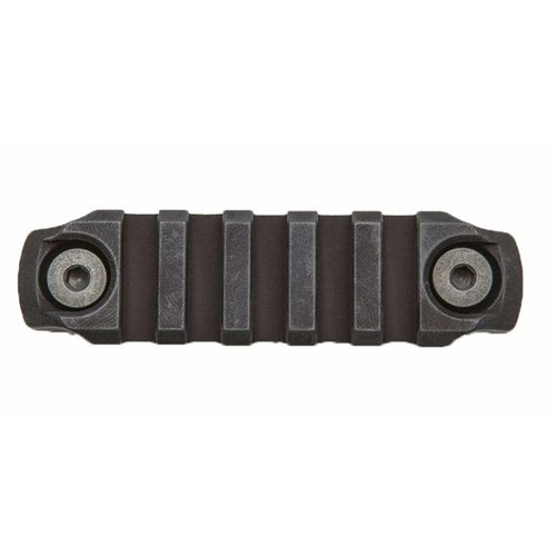 BCM M-LOK Picatinny railsektioner i aluminium och nylon möjliggör enkel montering av Picatinny-tillbehör på M-LOK handskydd, med hållbarhet och precision.