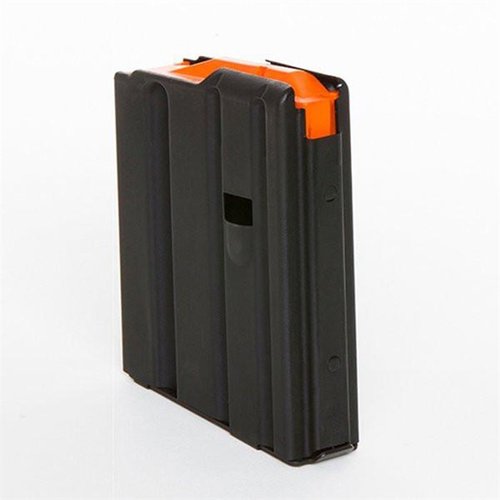 .223 AR 10-runds magasin i svart rostfritt stål med orange följare och Isonite finish, perfekt för pålitlig prestanda och hållbarhet.