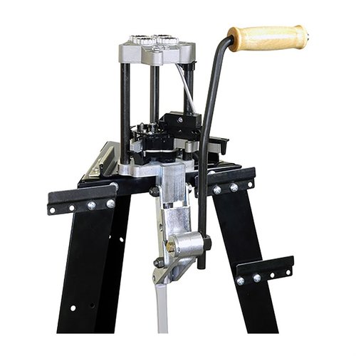 Upptäck BREECH LOCK PRO progressiv press från LEE PRECISION! ⚙️ Lättanvänd, modulär och perfekt för att börja ladda om direkt!