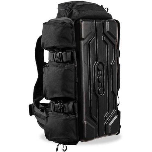 Eberlestock UpRanger Pack erbjuder en innovativ design för snabb åtkomst till vapen och utrustning, med anpassningsbara fack och hållbar polykarbonat.
