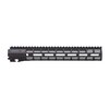 ATLAS R-ONE M-LOK handguard är lätt, hållbar och har en slimmad profil med ett fullt picatinny rail, perfekt för ditt AR-15 byggen.