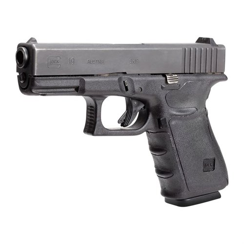 Hogue Wrapter Rubber Adhesive Grips ger överlägsen greppförmåga, är 30% tunnare än ett kreditkort och anpassar sig perfekt till din Glock® 17 Gen 3.