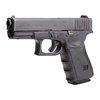 Hogue Wrapter Rubber Adhesive Grips ger överlägsen greppförmåga, är 30% tunnare än ett kreditkort och anpassar sig perfekt till din Glock® 17 Gen 3.