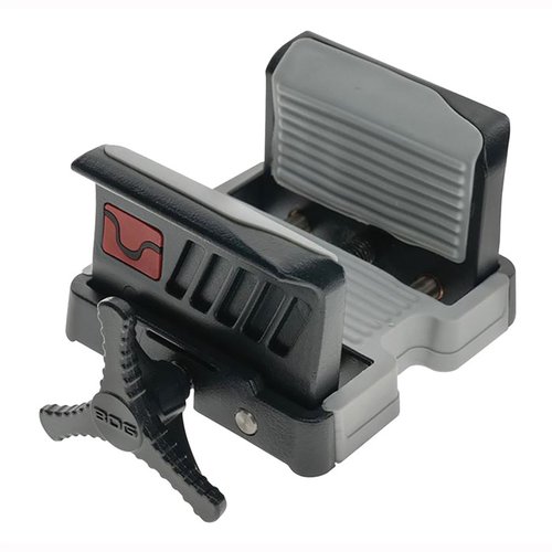 DeathGrip UltraLite är perfekt för sportergevär och moderna gevär. Den fästs enkelt på Arca-Swiss Tripod Head och ger en stabil, handsfree vila.