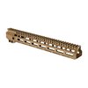 Midwest Industries Combat M-LOK handguard för AR-15 erbjuder en unik fri svävande design med M-LOK fästen, Picatinny rail och snabbkoppling för slingor.