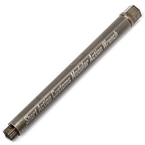 Den modulära actionnyckeln från Short Action Customs är tillverkad av 4140 Alloy Steel, har en livstidsgaranti och möjliggör snabba byten av nyckelhuvuden.