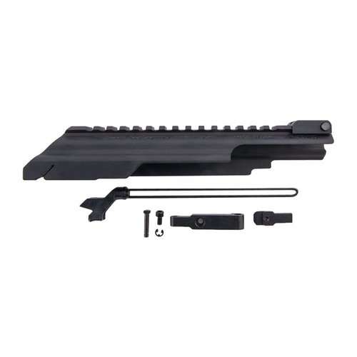 Texas Weapon Systems Gen 3 Dog Leg Scope Rail ger en säker plattform för att montera optik på din AK-variant, med enkel installation och snabb release.