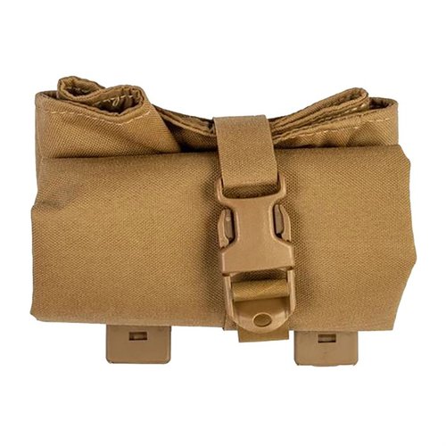 Grey Ghost Gear Roll Up Dump Pouch erbjuder extra förvaring som är lätt att rulla ihop, fästs på MOLLE/PALS och håller din utrustning säker.