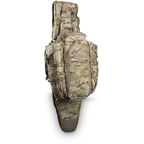 Eberlestock Phantom Sniper Pack erbjuder bekväm transport av ditt gevär med 2200 kubiktum lagringsutrymme, Backscabbard-design och MOLLE-system.
