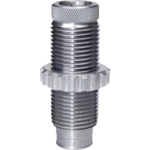 Lee Factory Crimp Die ger en fast krimp som förbättrar precisionen genom att öka starttrycket, vilket minskar hastighetsvariationer. Passar alla 7/8"-14 pressar.