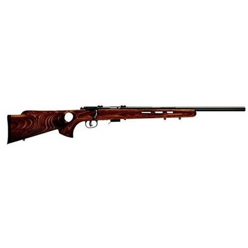 Savage 93R17 BTV erbjuder en laminerad, ventilerad thumbhole-stock och tung pipa, med AccuTrigger för justerbarhet och precision för småvilt och skadedjur.